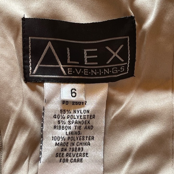 ALEX EVENINGS ELEGANT 3/4 SLEEVE SHEATH DRESS SZ 6 NWTS - Picture 3 of 15